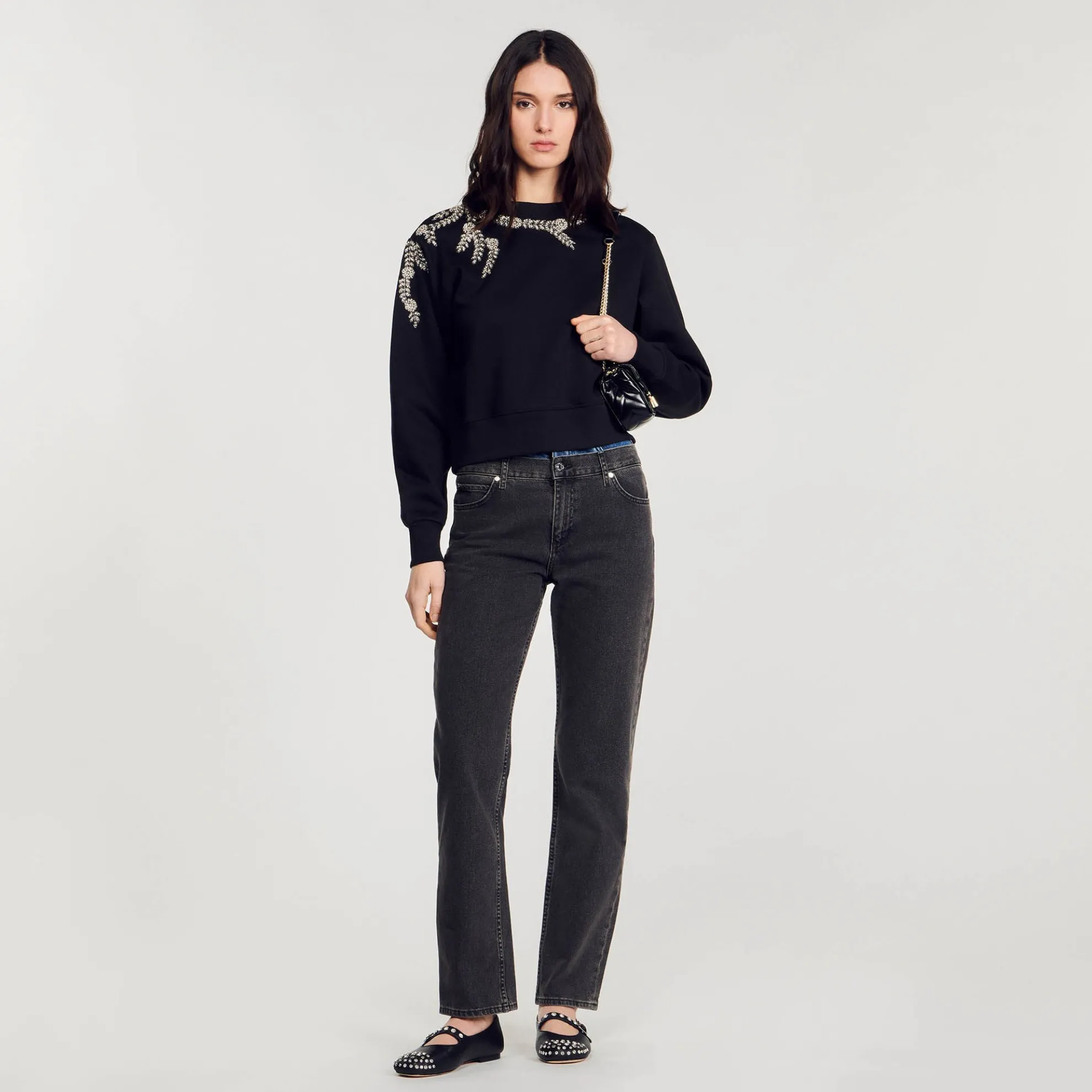 Sweater Met Sieraad