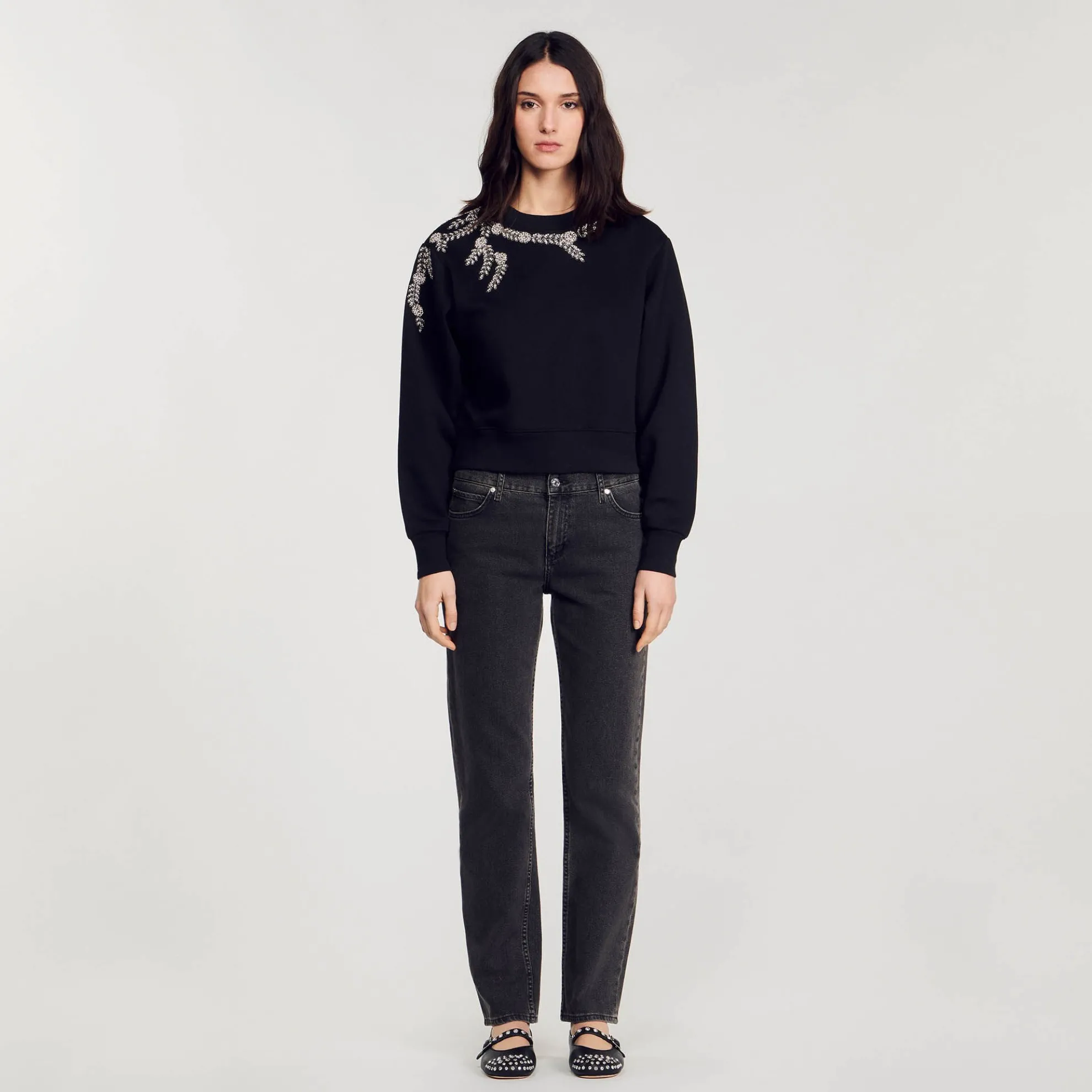 Sweater Met Sieraad